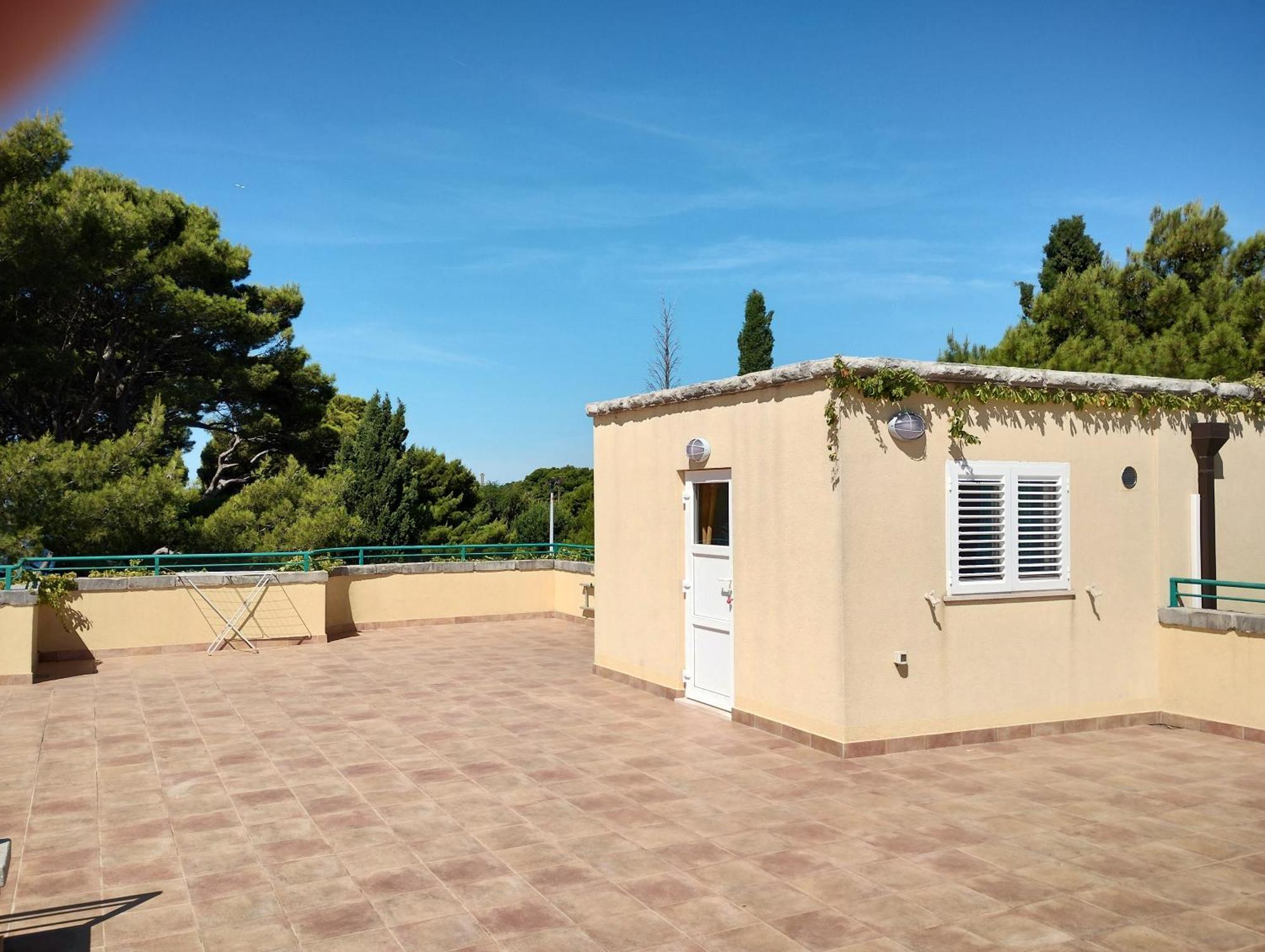 Old Captain'S Apartments - In A Pine Wood By The Sea And Tennis Courts Split Exterior foto